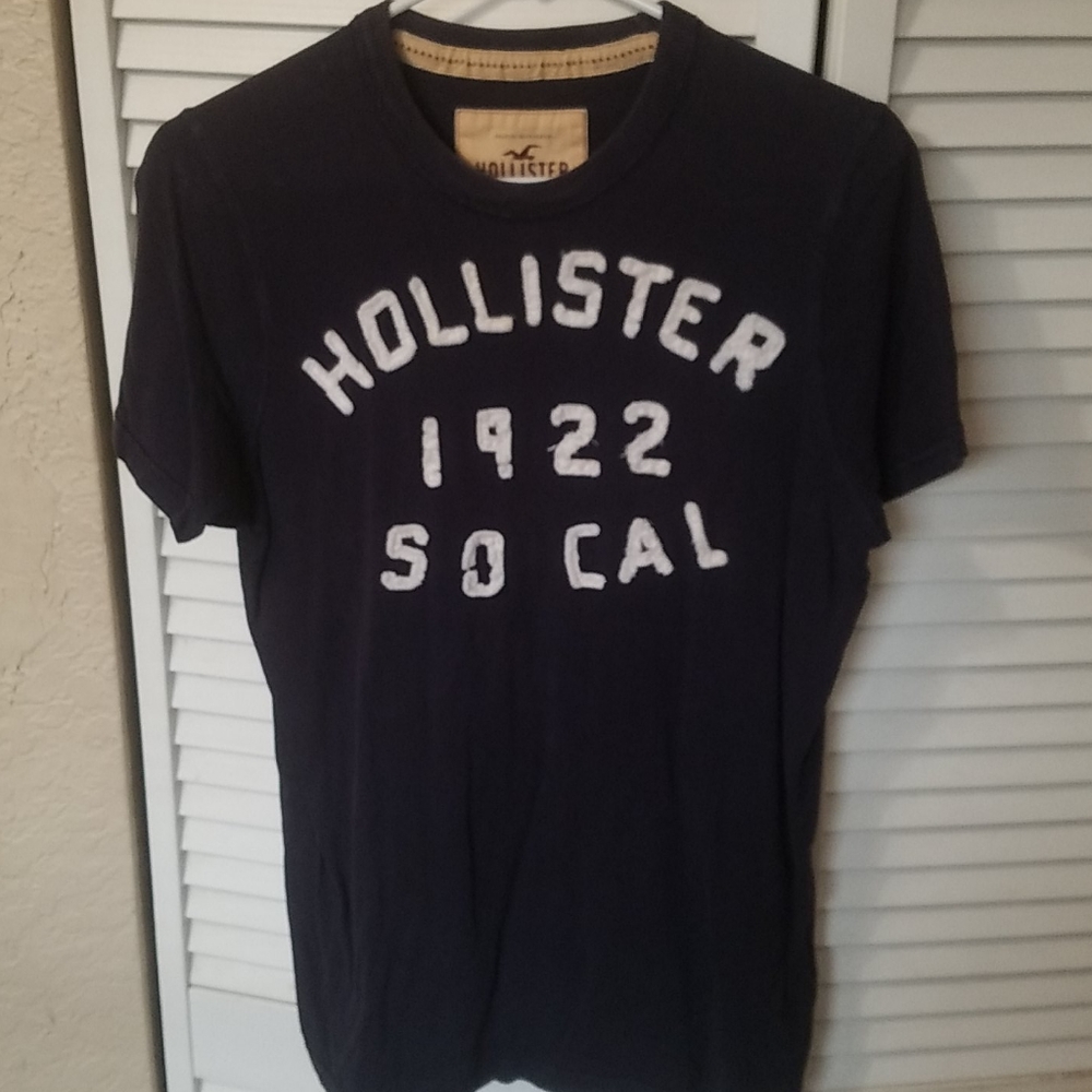Hollister tshirt